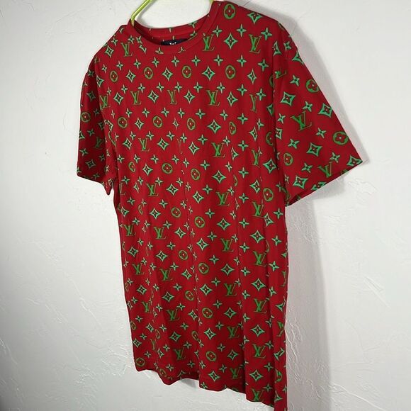 🔥🔥 “BOOTLEG” Louis Vuitton Monogram AOP Red/Green Tee Size M - PERFECT! - Picture 3 of 6